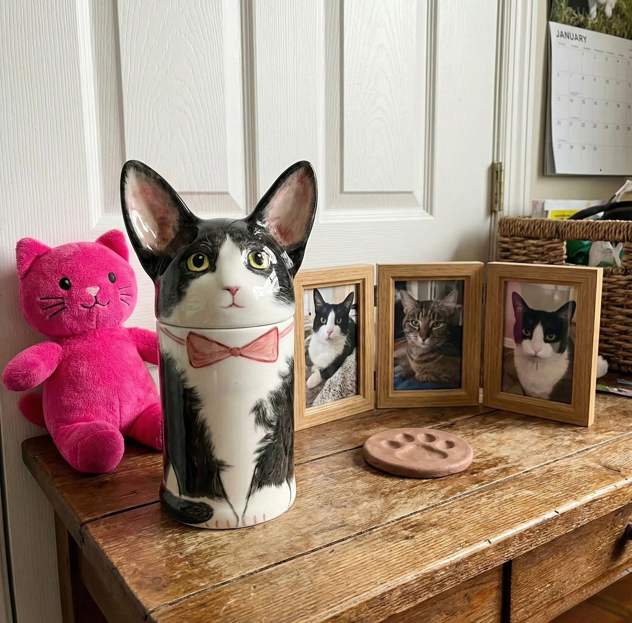 Customer memorial urn review photo 4